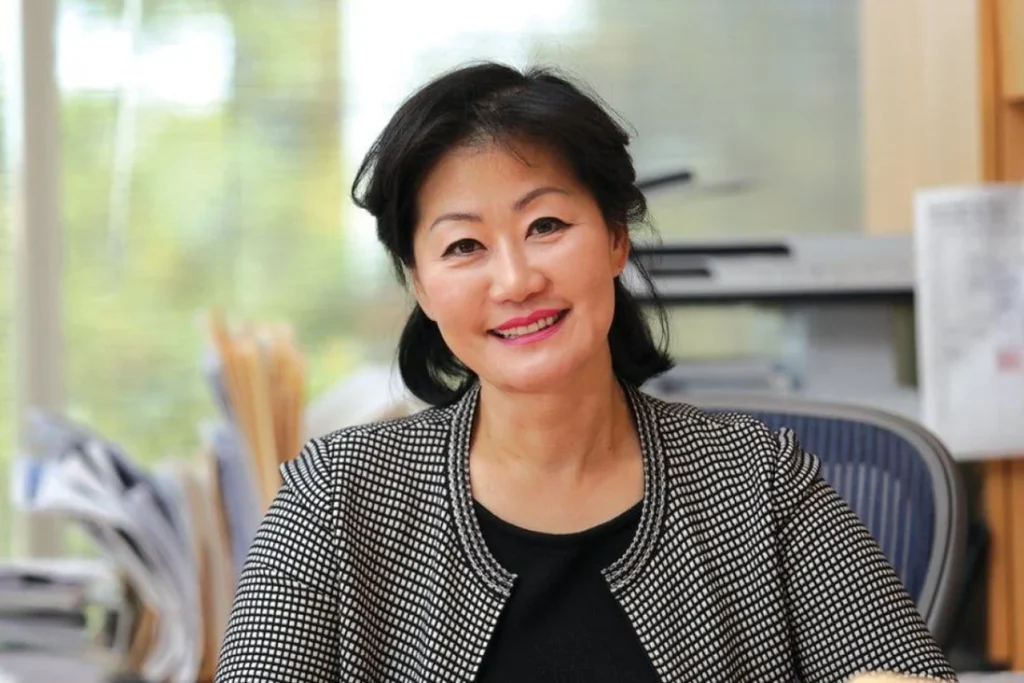 Thai Lee - One of the top 10 female tech billionaires
